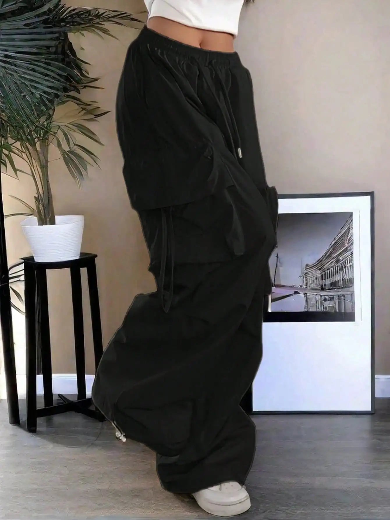 Loose Fit Cargo Pants With Drawstring Pockets For Casual Streetwear