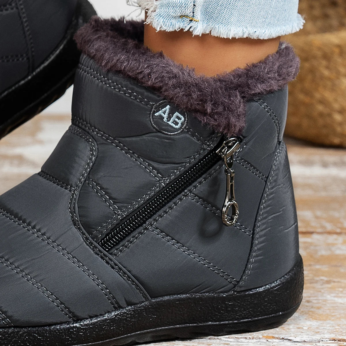 Women Mid-Calf Snow Boots With Zip Lining Plush Insole Warm