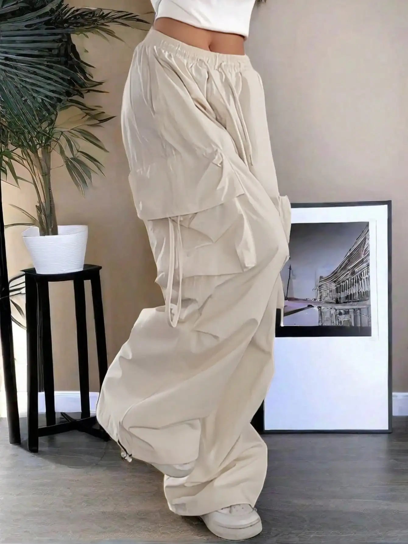 Loose Fit Cargo Pants With Drawstring Pockets For Casual Streetwear