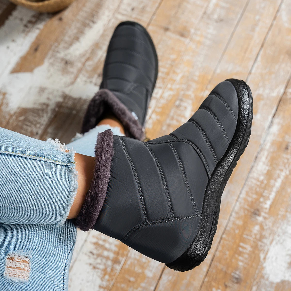 Women Mid-Calf Snow Boots With Zip Lining Plush Insole Warm